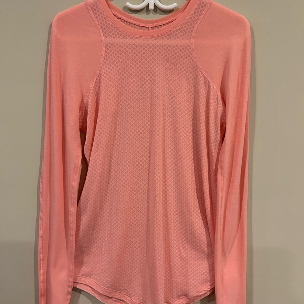 Lululemon long sleeve top. With racer back in lay.